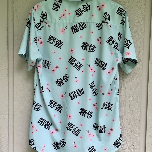 Graphic Just Attitude Cherry Blossom Pastel Blue Button Up Shirt Mens Sz Medium - Picture 2 of 9